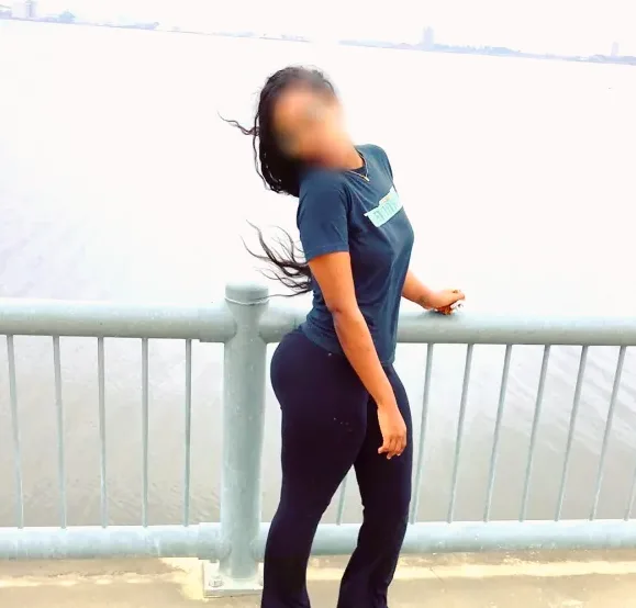 Kamilla, 35