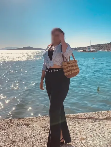 Marianne, 26