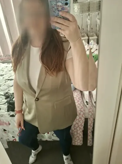 Nora, 38